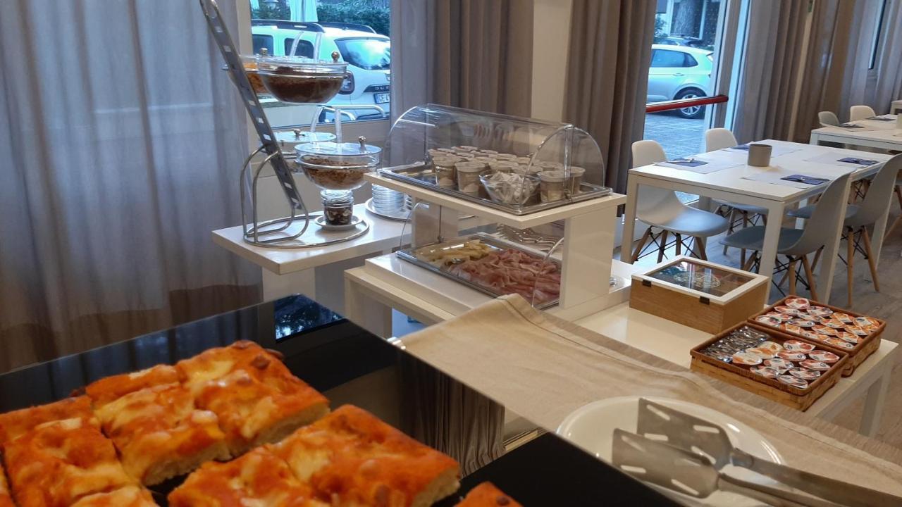 Hotel Arlecchino Riccione Ngoại thất bức ảnh
