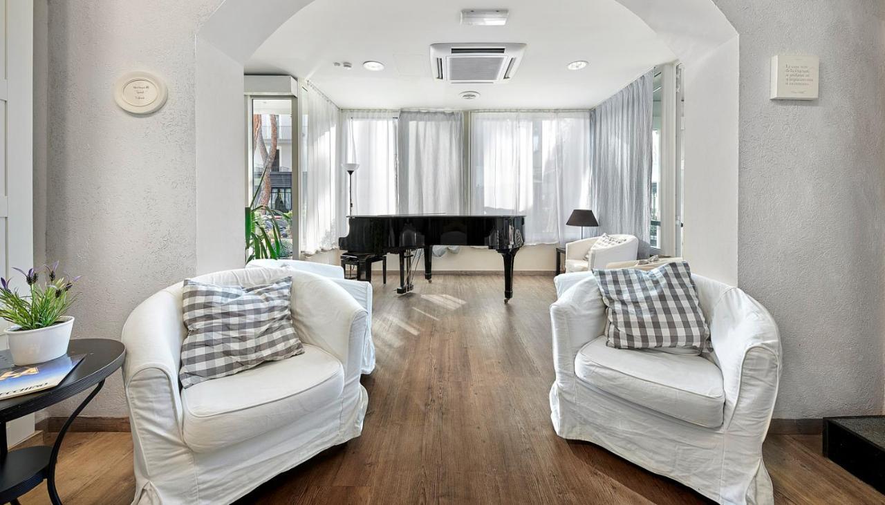 Hotel Arlecchino Riccione Ngoại thất bức ảnh