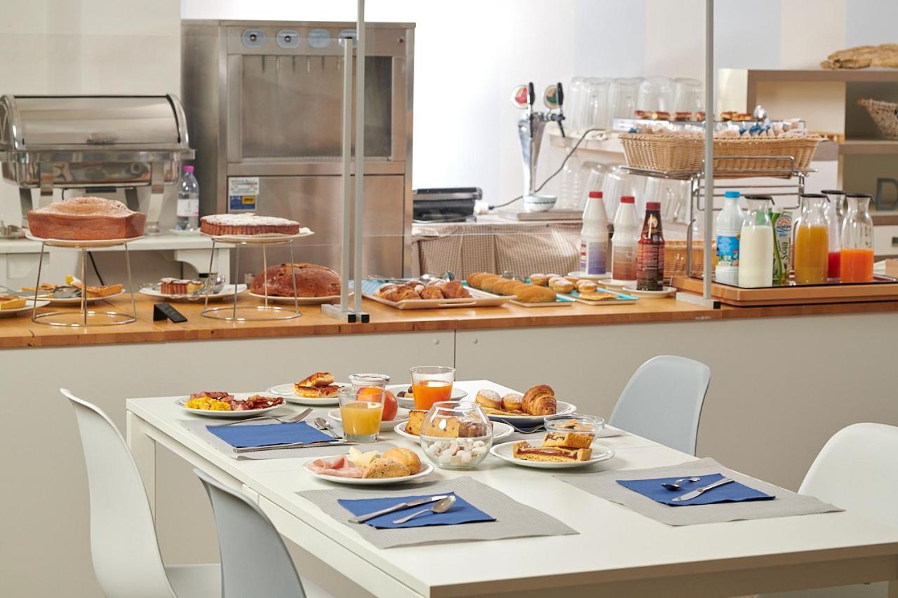 Hotel Arlecchino Riccione Ngoại thất bức ảnh